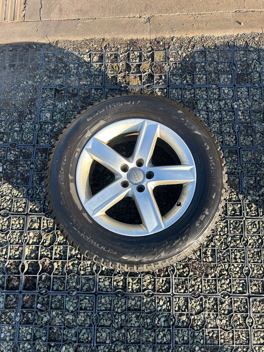 Audi Kola 235/65 R17 - 4