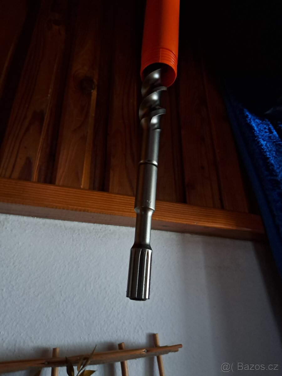 Vrták do betonu - 4