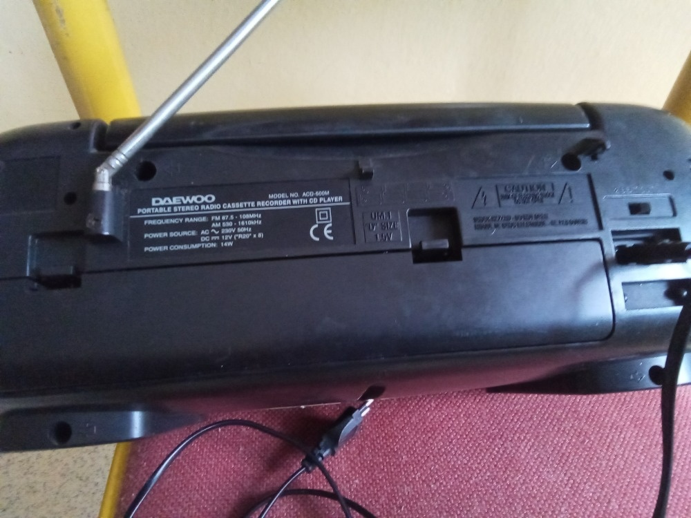 RadiomagneťákDAEWOO - 4