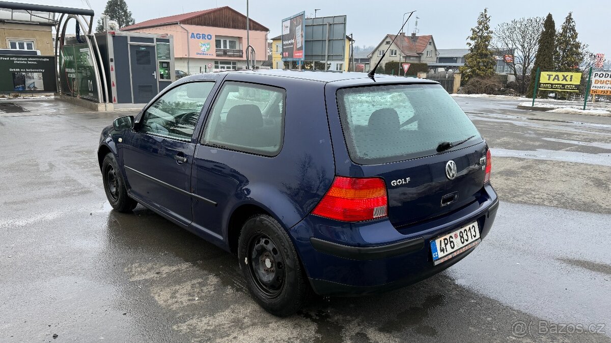 VW Golf IV 1.4 16V - 4
