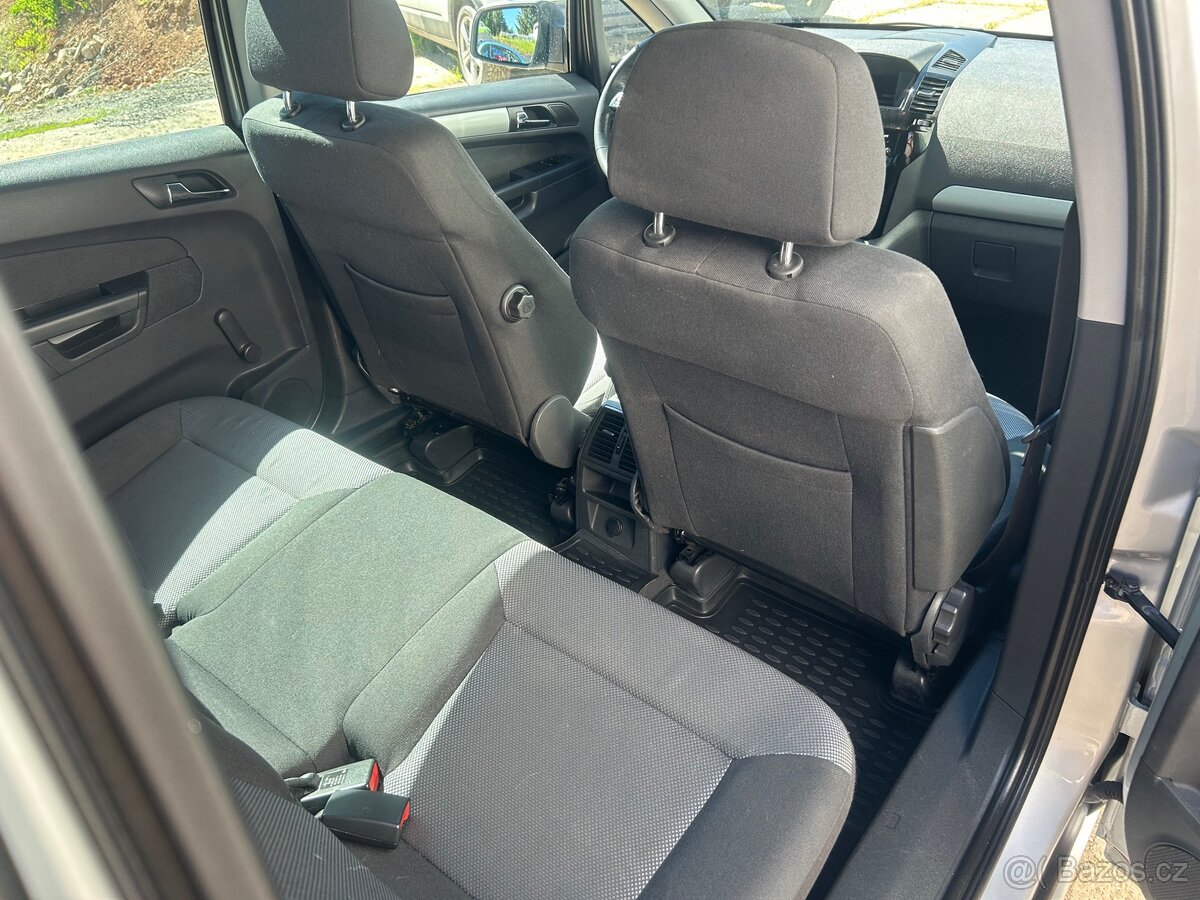 Opel zafira - 4
