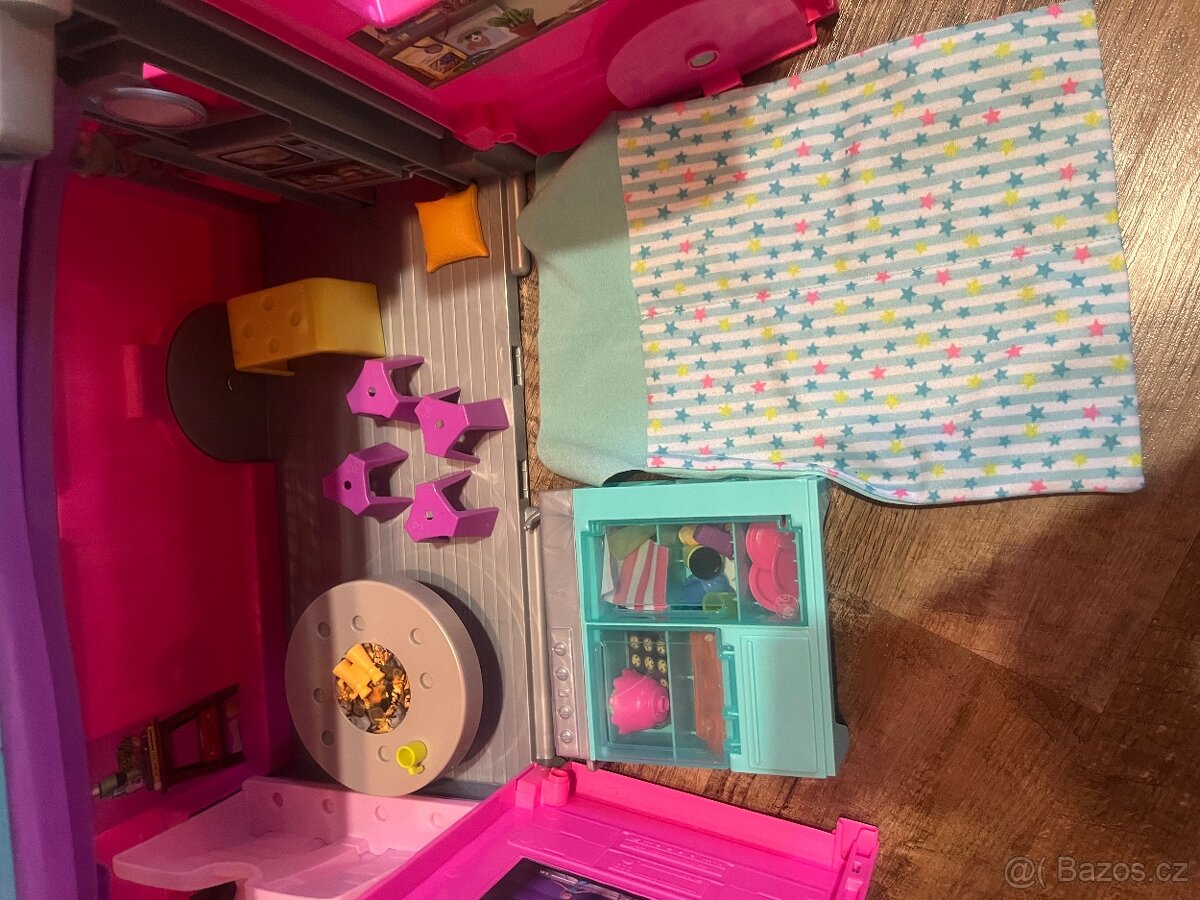 Barbie karavan se skluzavkou - 4