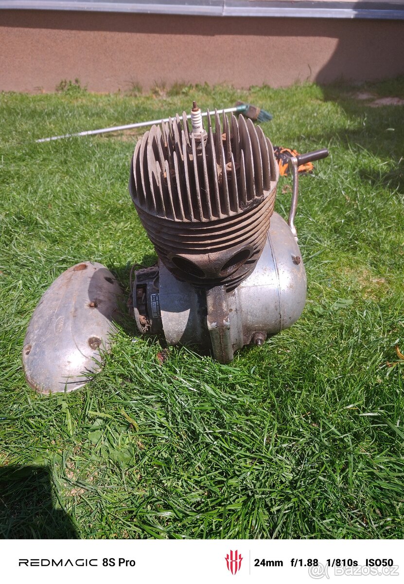 Motor Jawa 250/590 - 4