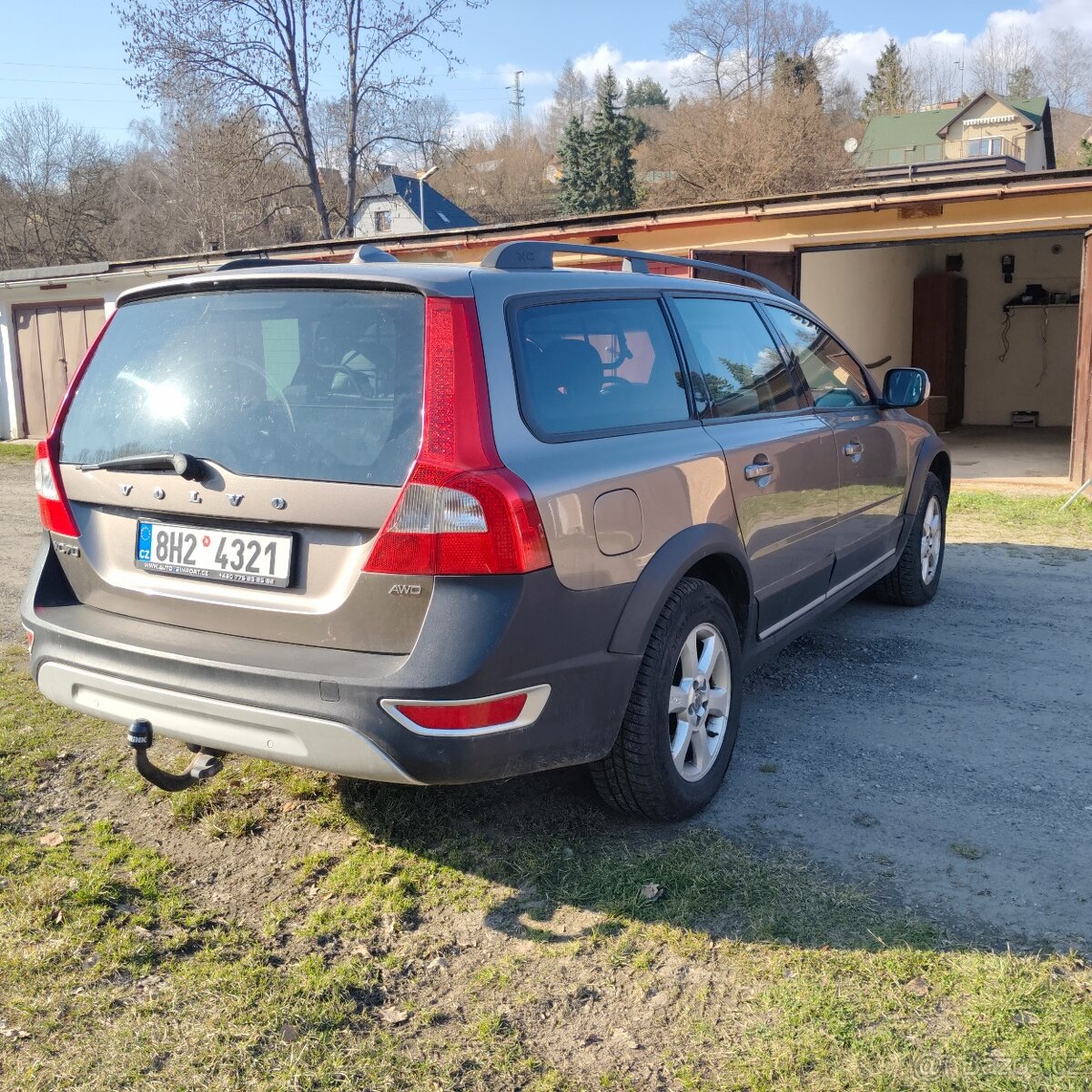 Volvo XC 70 AWD LEVNĚ - 4