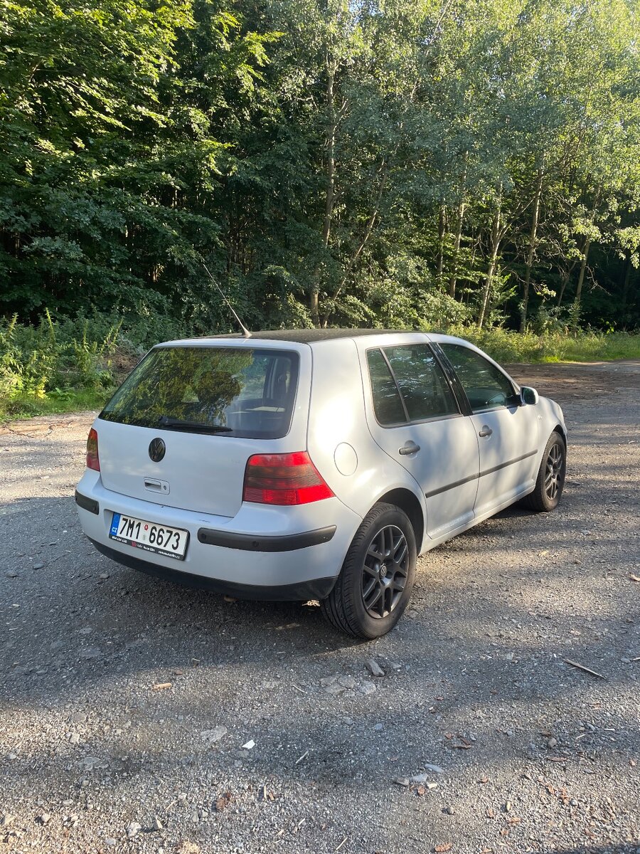 VW Golf 4 1.6 16V - 4