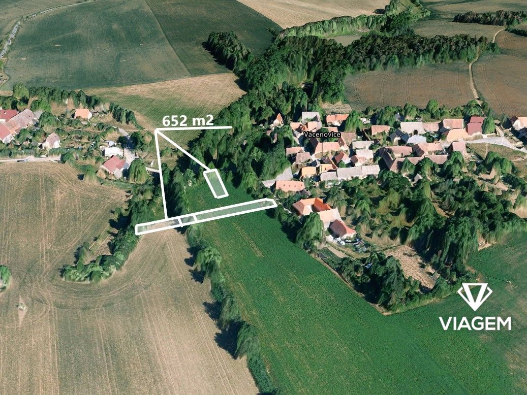 Pole 652 m² - 4