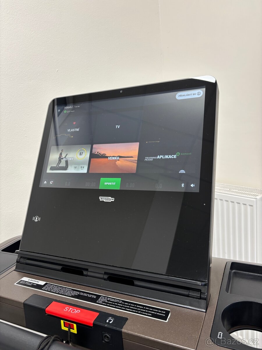 Technogym Artis Run Live - hnědý - 4