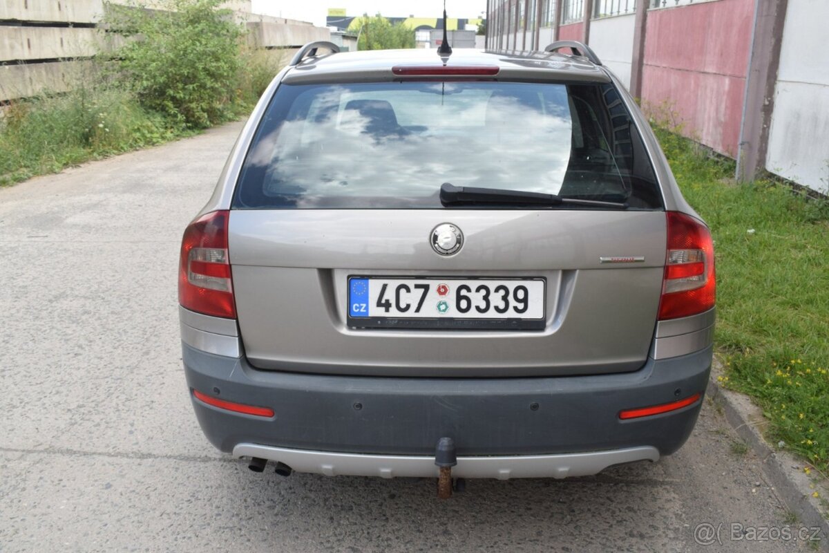 Škoda Octavia scout - 4