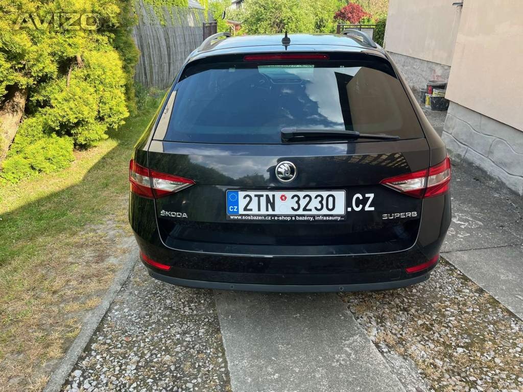 Škoda Superb 2,0 TDI DSG r.v. 2016 combi černé, tažné - 4