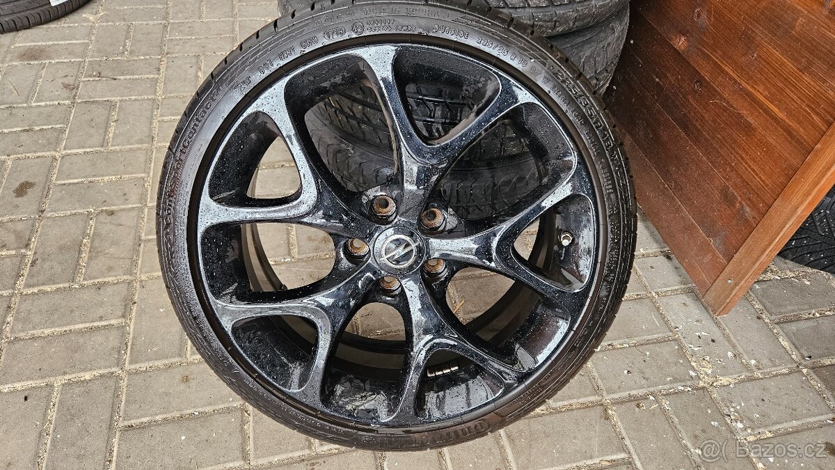 Letní Sada Alu 5x110 225/35 R18 Opel Adam OPC - 4