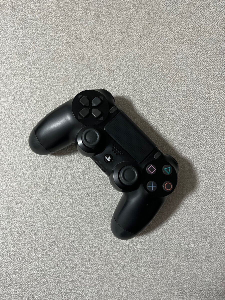 PlayStation 4 Pro - 4