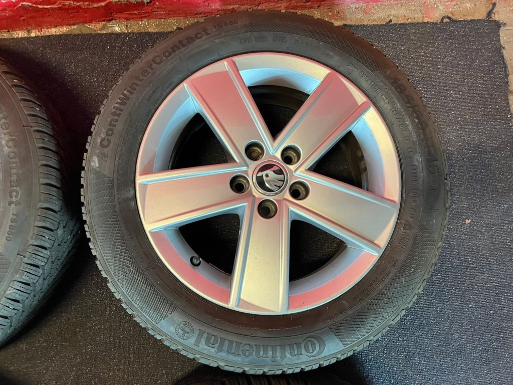 ALU disky 5x100 R15 Škoda 6Jx15H2 ET 38 se zimními pneu 185/ - 4