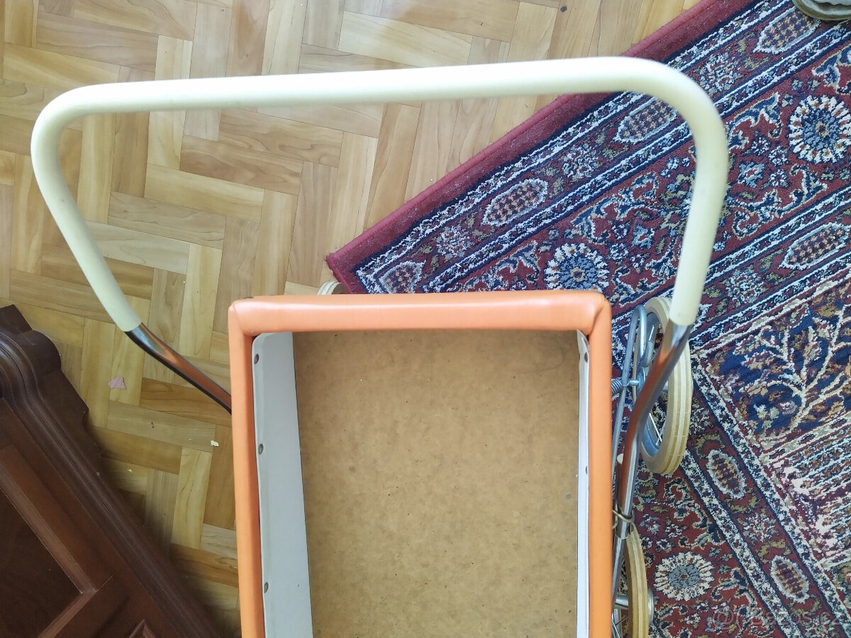 Retro kočárek pro panenky, 70. až 80. let 20. století, ČSSR - 4