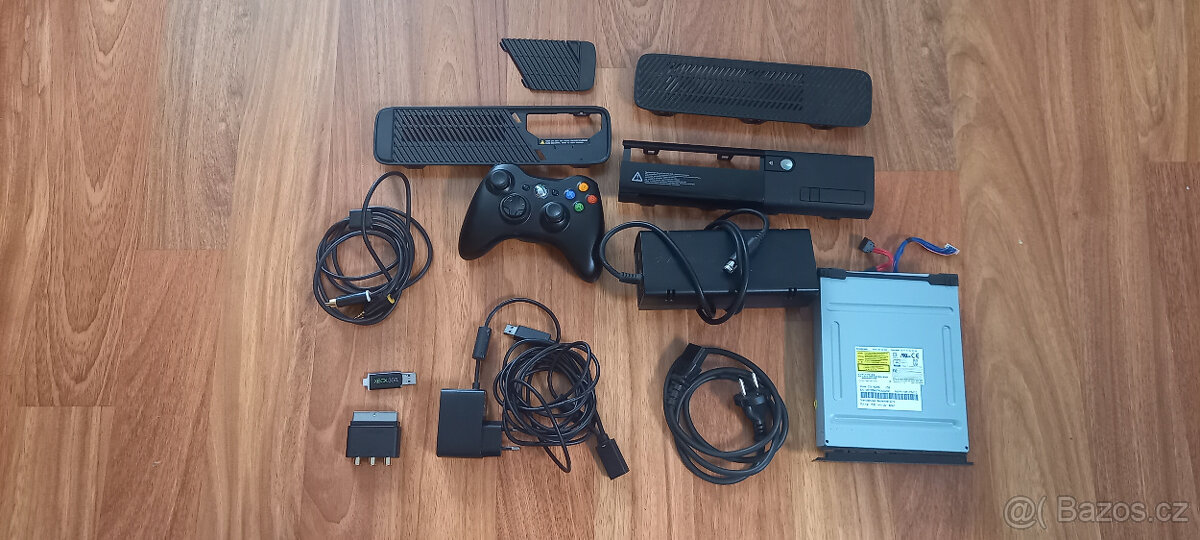 Prodám příslušenství pro XBOX 360 - 4