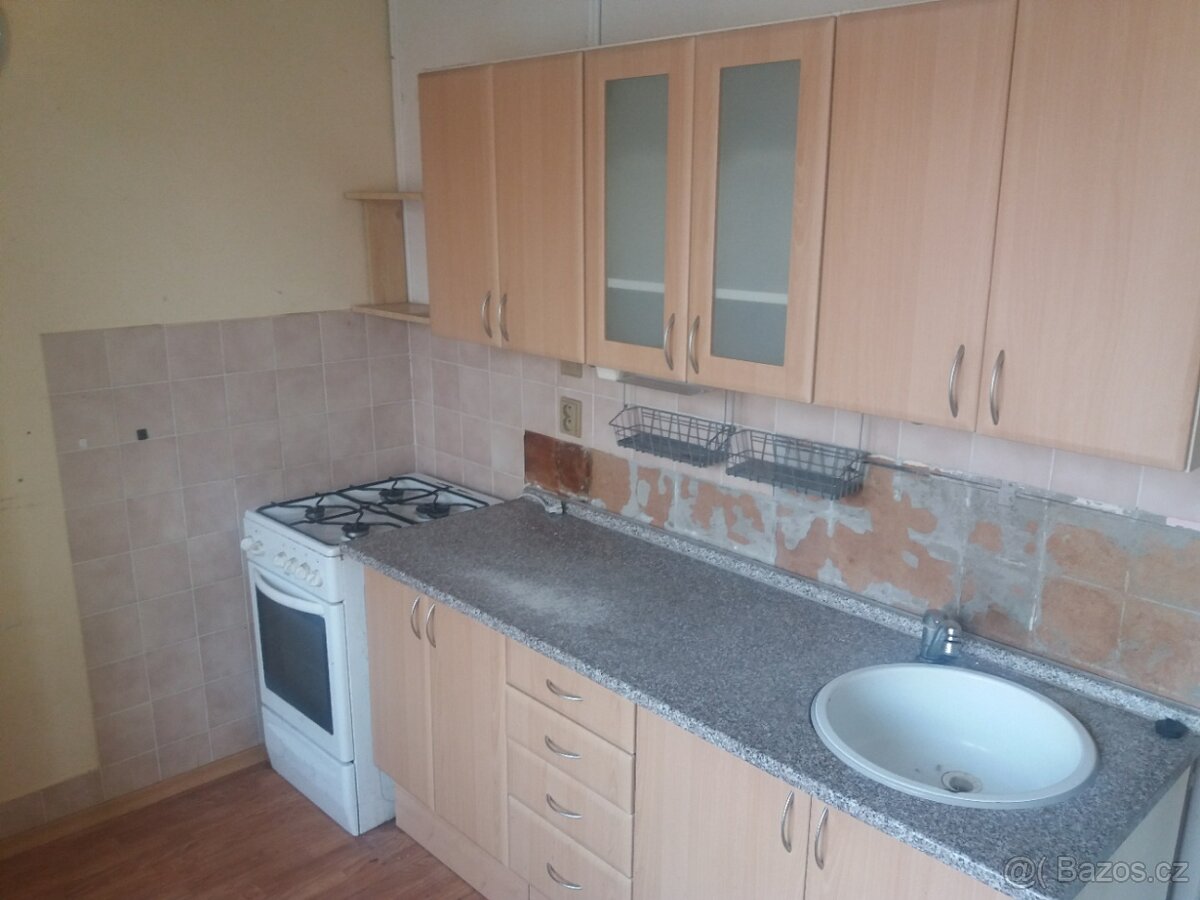 Pronájem bytu 2+1, ul. Nerudova, Jirkov - 4
