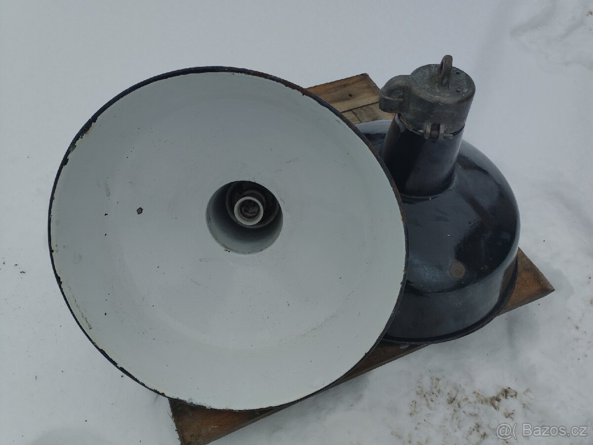 Staré industriální smaltované lampy - 4