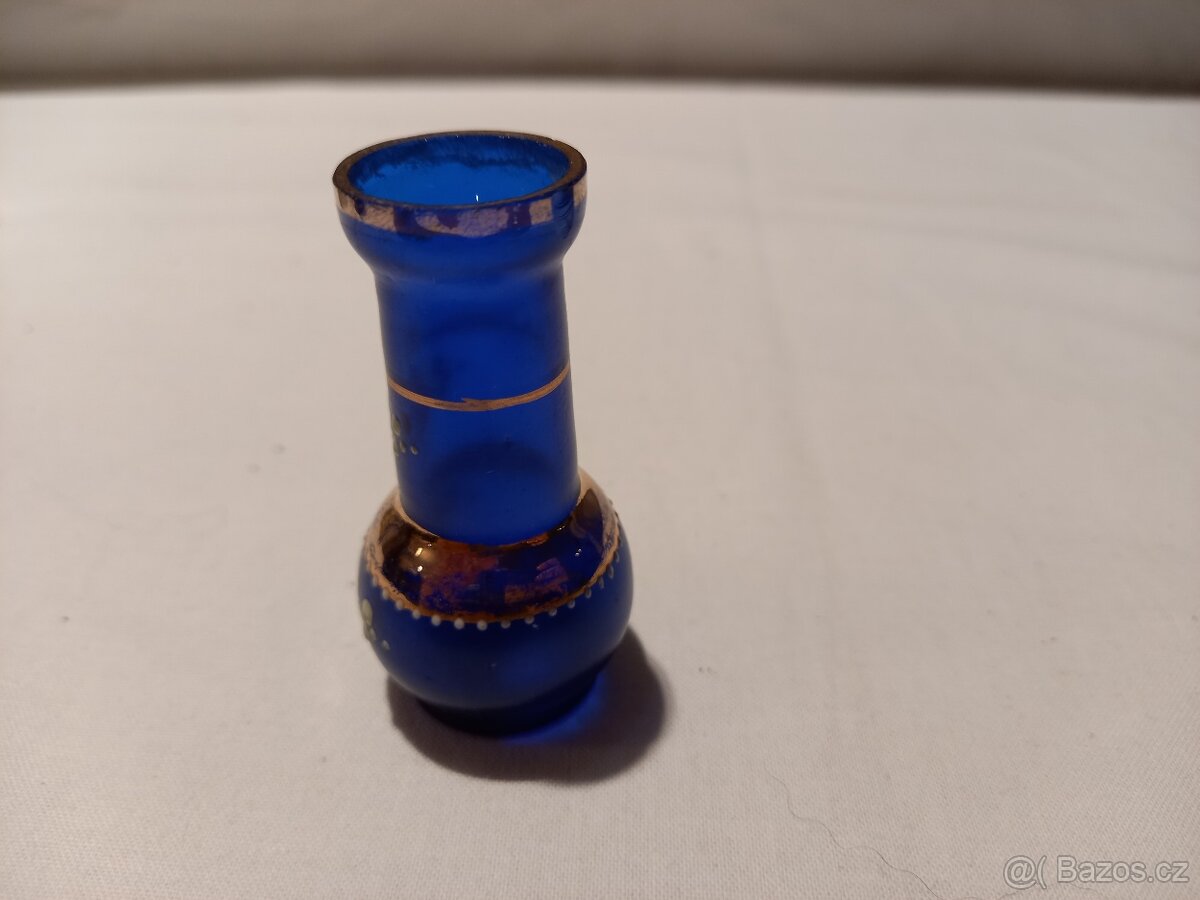 Skleněná vázička - borské sklo. - 4