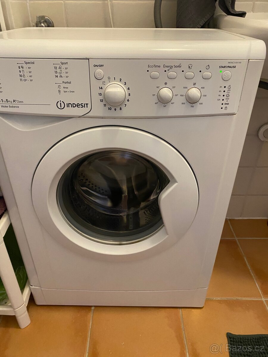 Pračka INDESIT - 4
