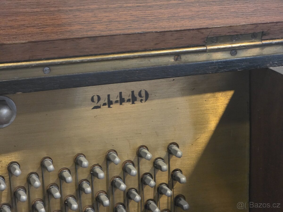 Pianino Petrof 24449 - 4