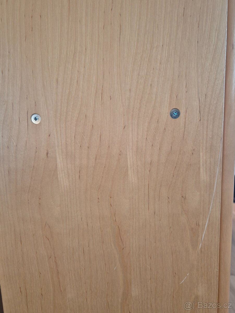 Billy knihovna IKEA s prosklenými dveřmi - 4