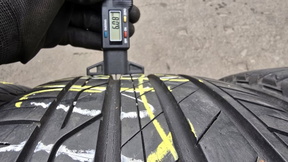 Letní pneu 225/45/17 Bridgestone - 4