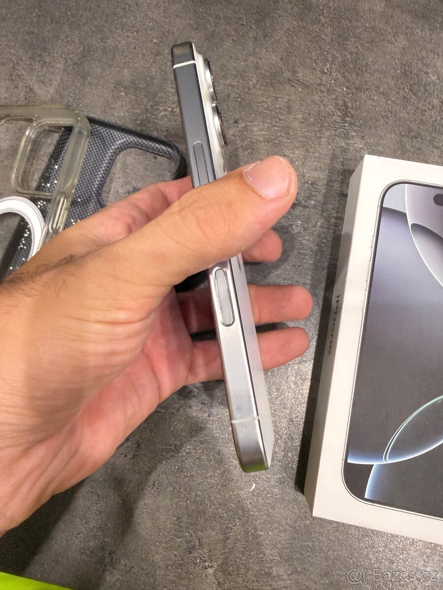 IPhone 16 Pro 128 Gb White Titanium - 4