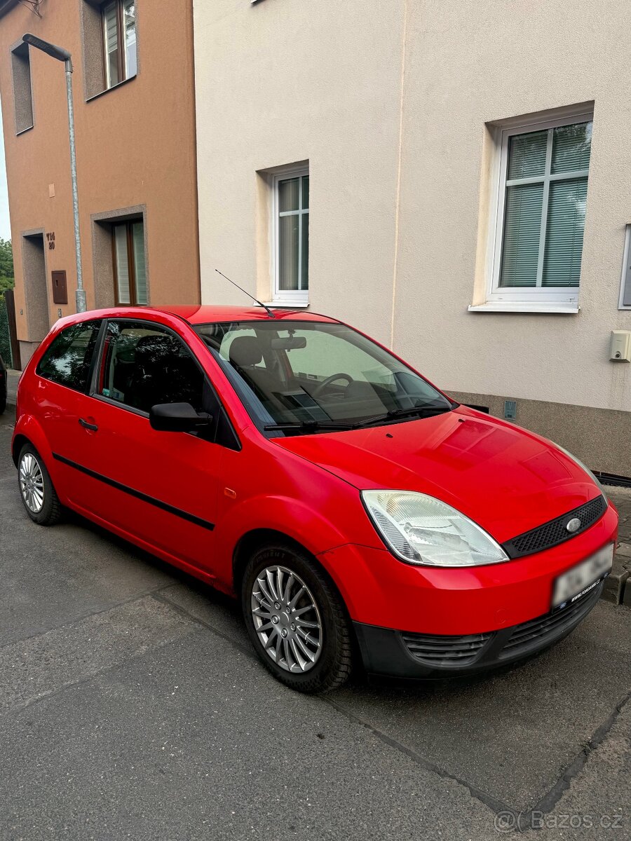 Ford Fiesta 1.3i - 4