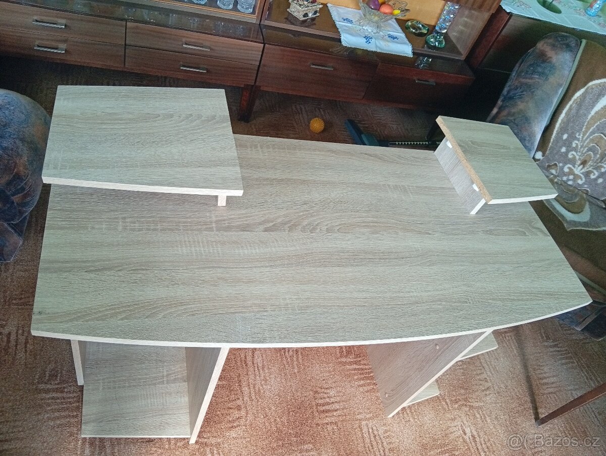 Počítačový stůl - 4