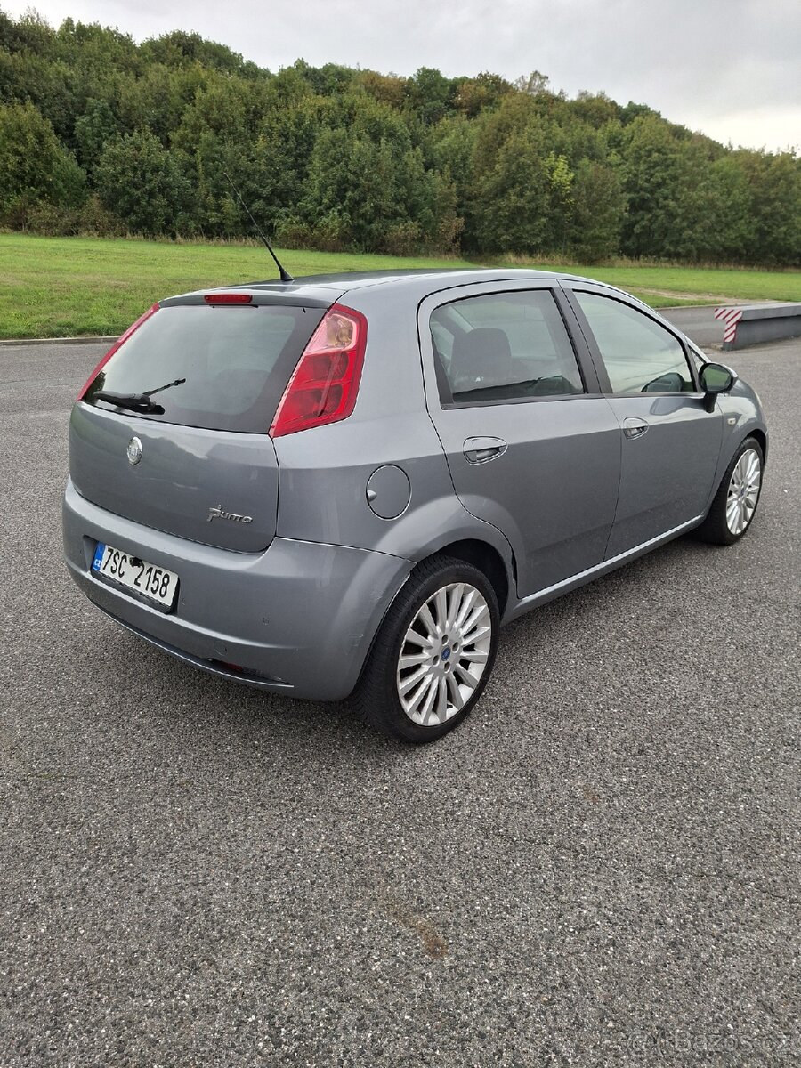 Fiat Grande Punto - 4