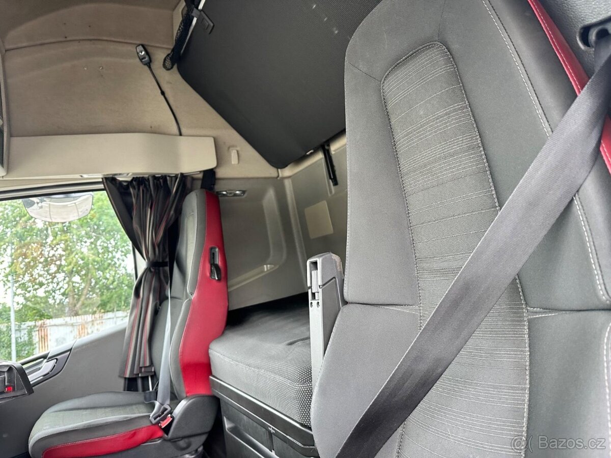 Prodam sólo Volvo FH 500 , r.v 2019 najeto 714000km - 4