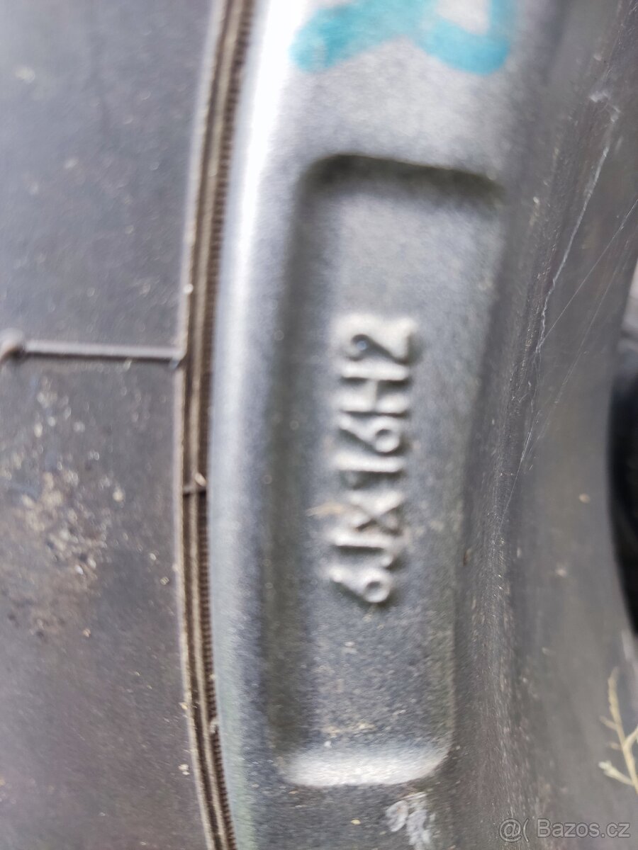 Prodám sadu zimních kol. Originál Kamiq Scala. 5x100 - 4