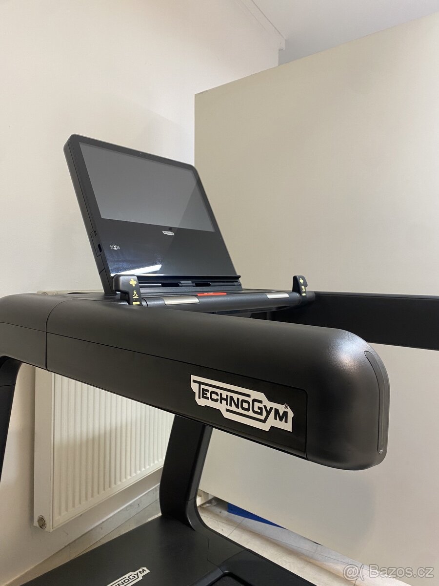 Technogym Artis Run Live - TOP model - 4