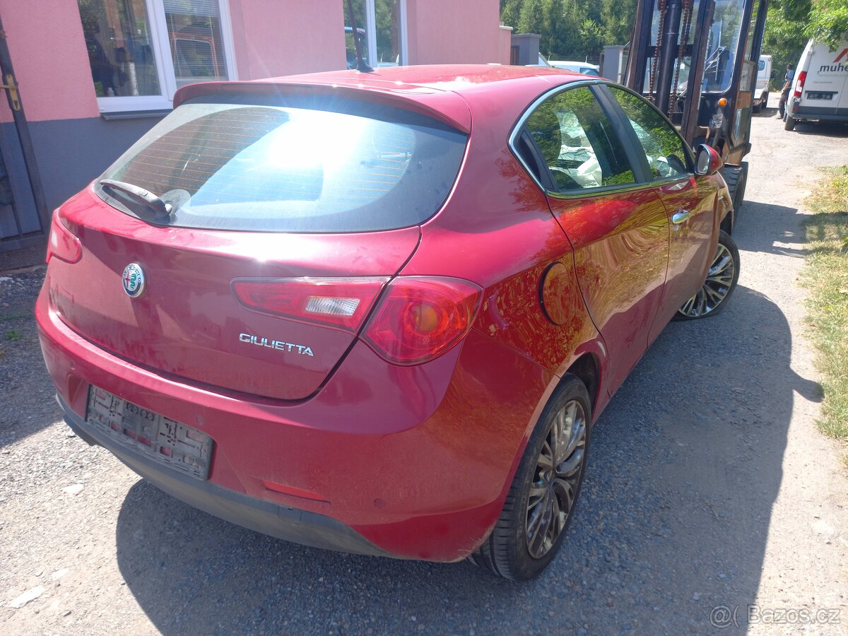 ALFA ROMEO GIULIETTA - 4