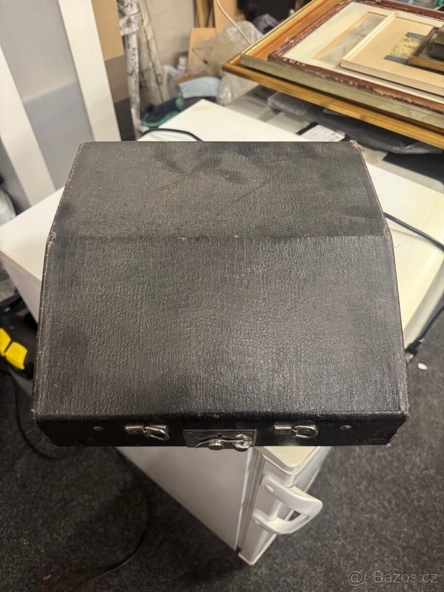 Starožitný psací stroj CONTINENTAL - 4