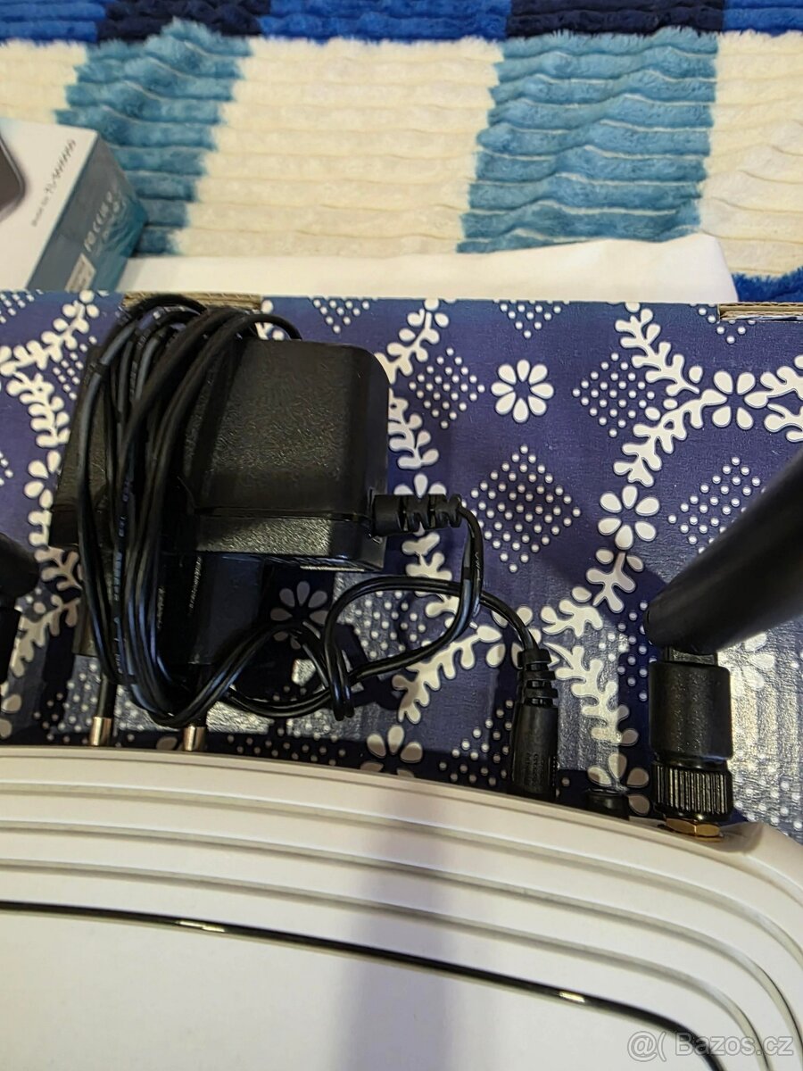 Wifi Router TP Link WR841ND - 4