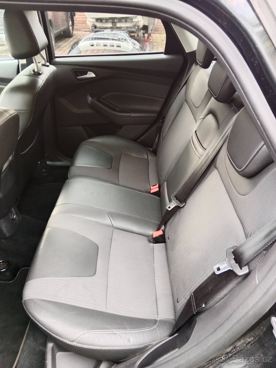 Ford Focus III 1.6 ecoboost Díly - 4