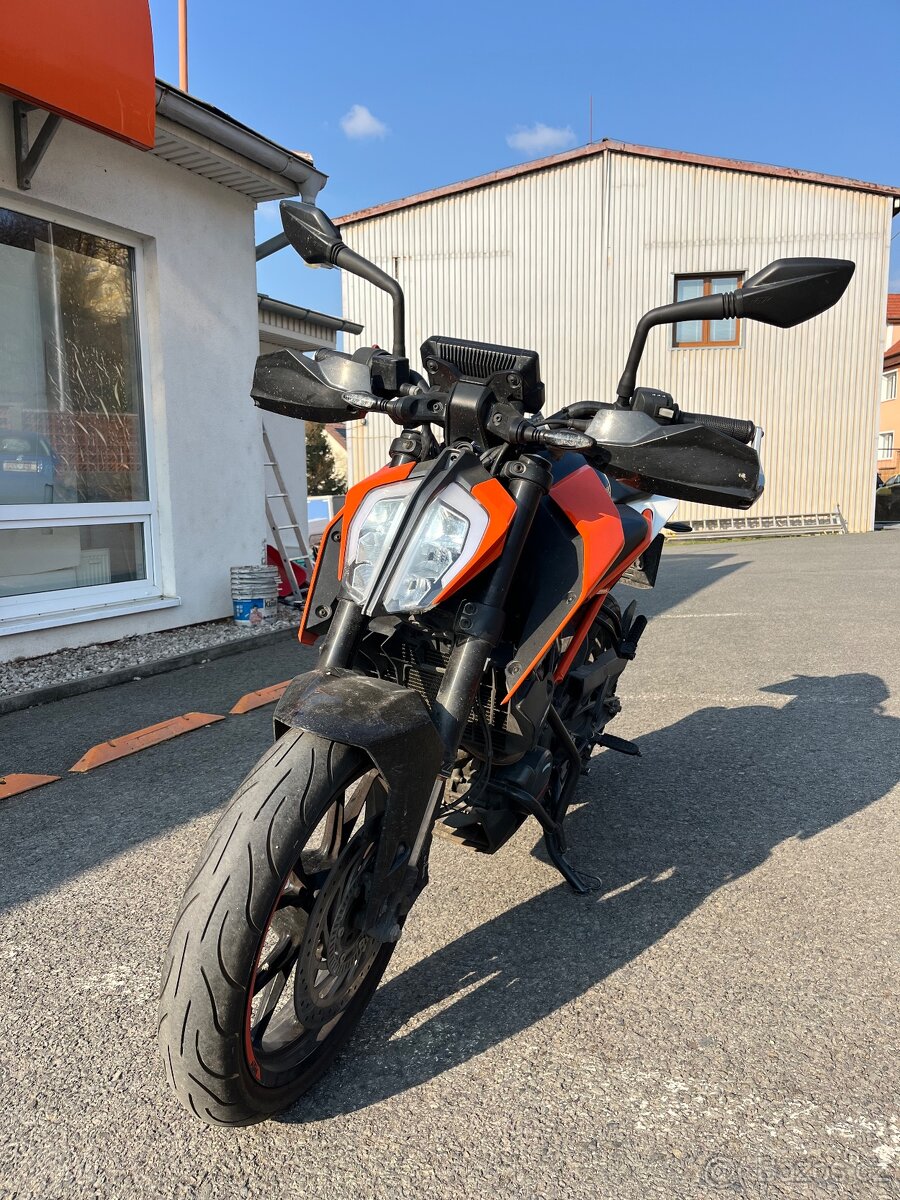 KTM Duke 125 - 4