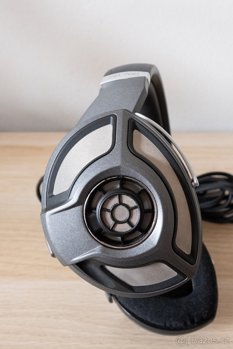 Sennheiser HD 700 - 4