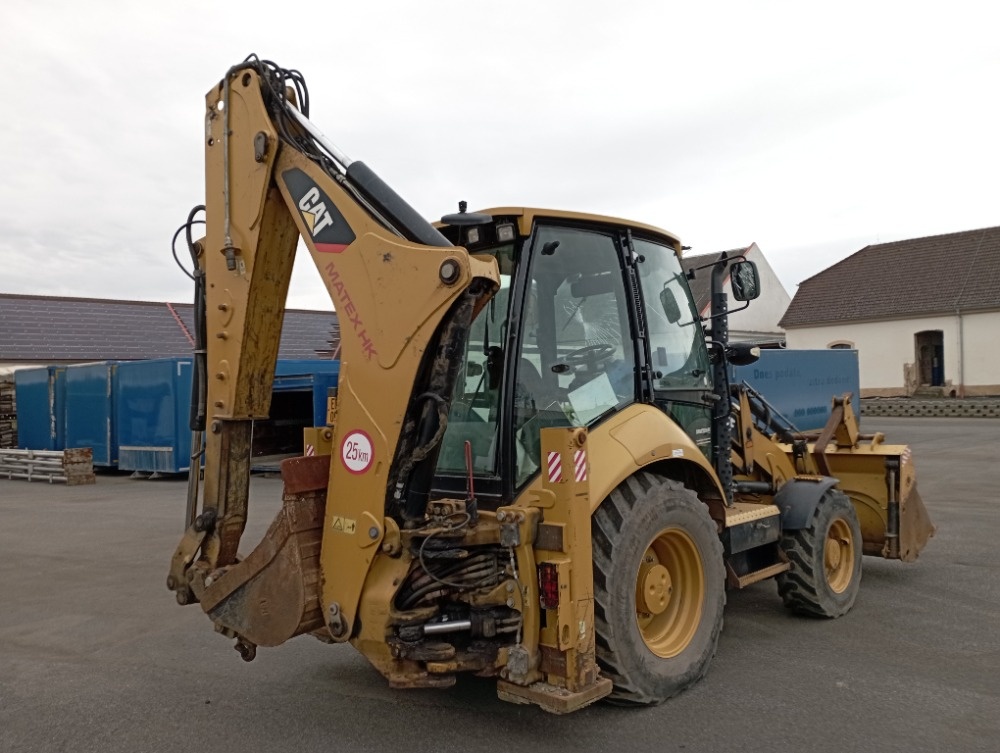 Prodám Caterpillar 428F, rok 2015 - 4