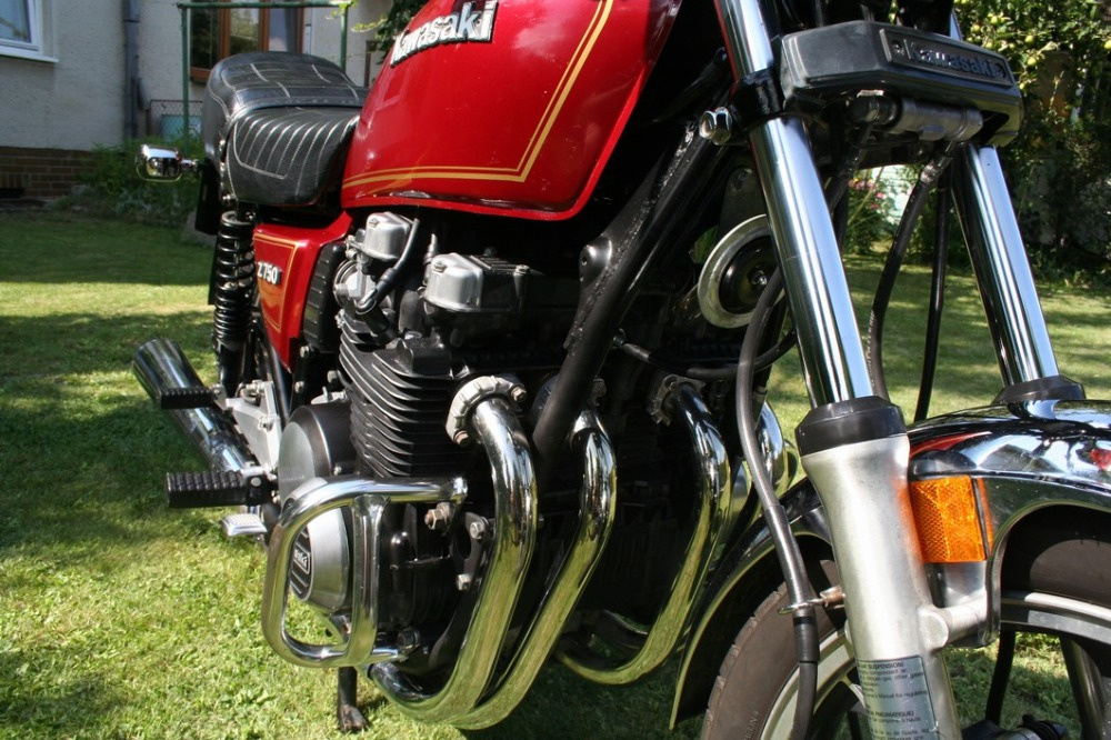 Prodám KAWASAKI 750 KZ E1 - 4