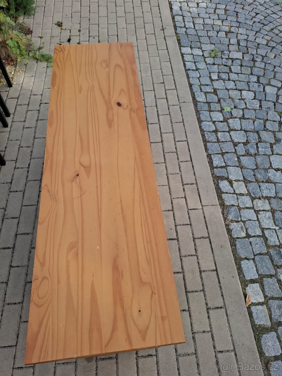 Dřevěná komoda - 4