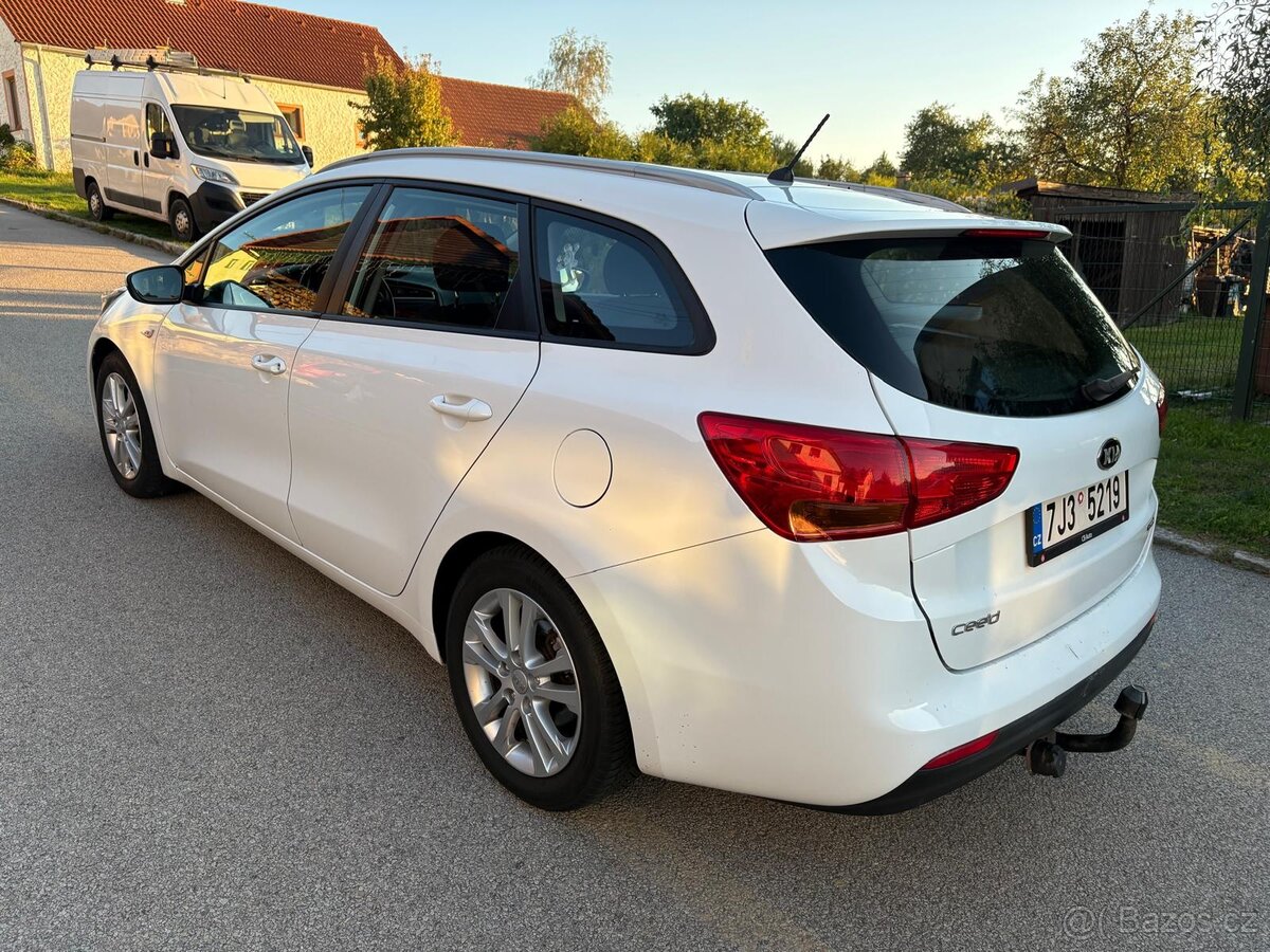 Kia ceed 1.4crdi - 4