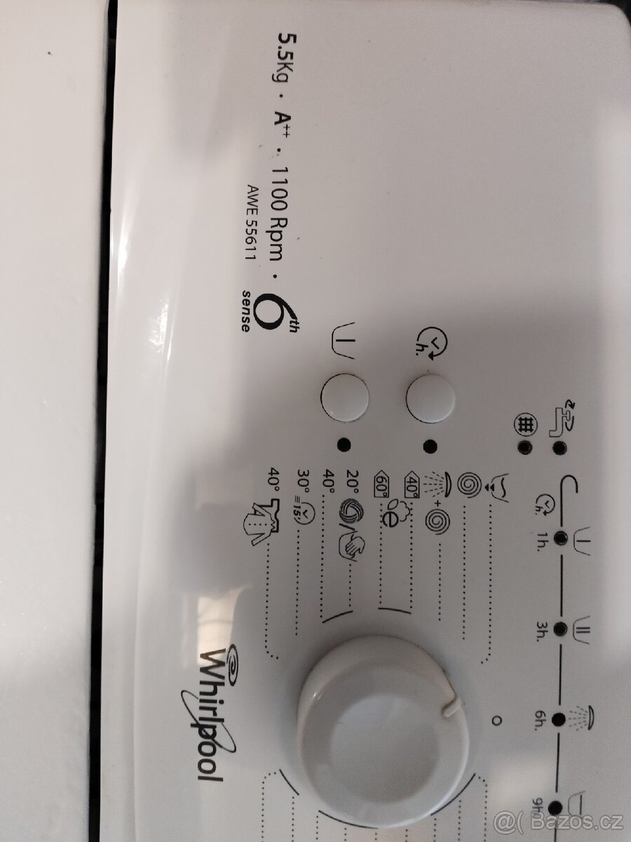 Vrchem plněná pračka Whirlpool - 4