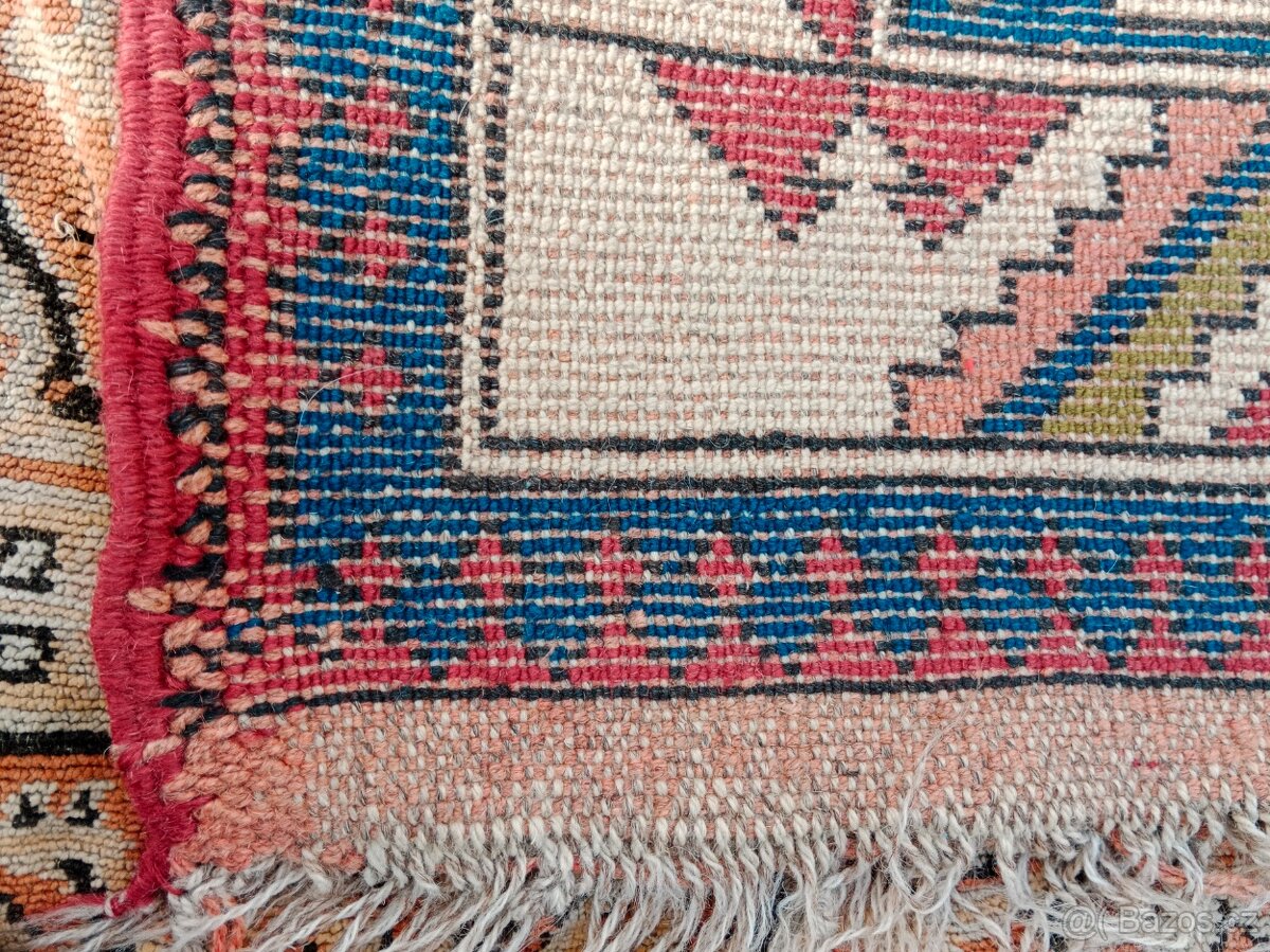 Pěkný starý ručně tkaný zachovalý koberec v.4 - 4