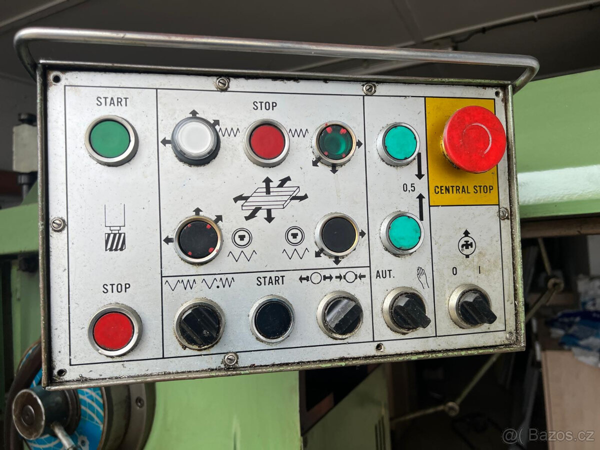 frézka univerzální FGU 32 - 4