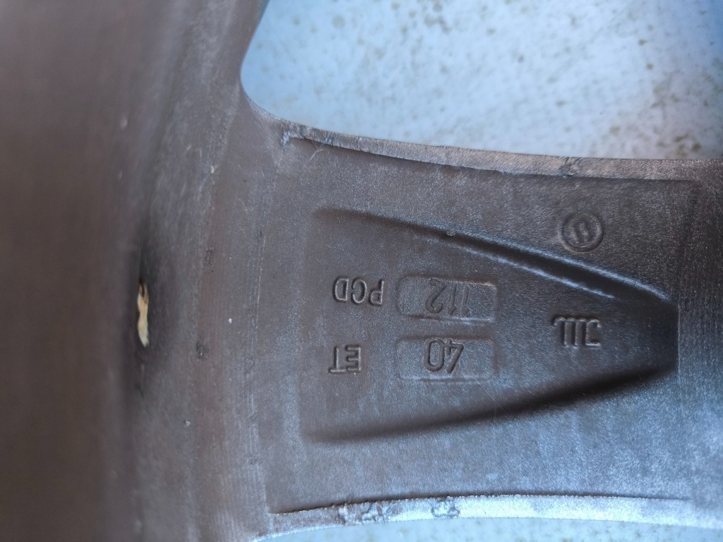 Alu kola Dezent 7J17 ET40 5x112, zimní pneu, Kodiaq, Tiguan - 4