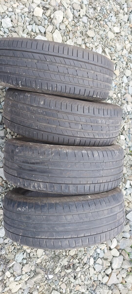 235/55 R19 105W - 4