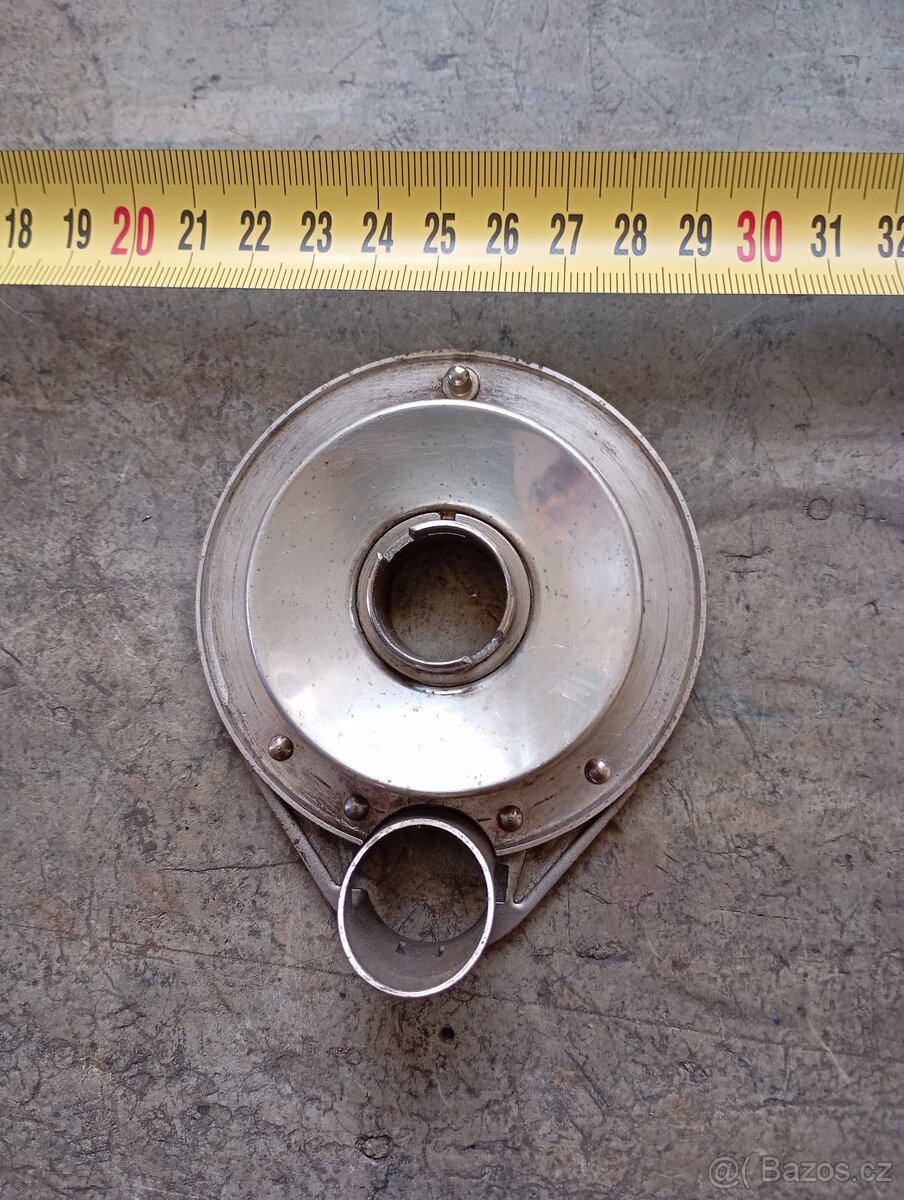 Koupím vyobrazenou objímku žárovky bosch - 4