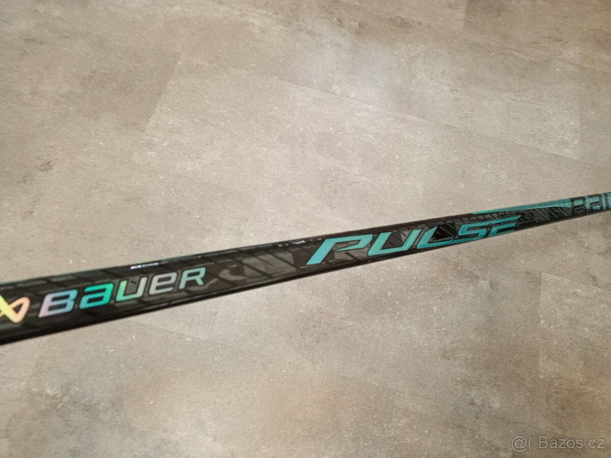 HOKEJKA BAUER PULSE P28/77 FLEX LEVÁ - 4