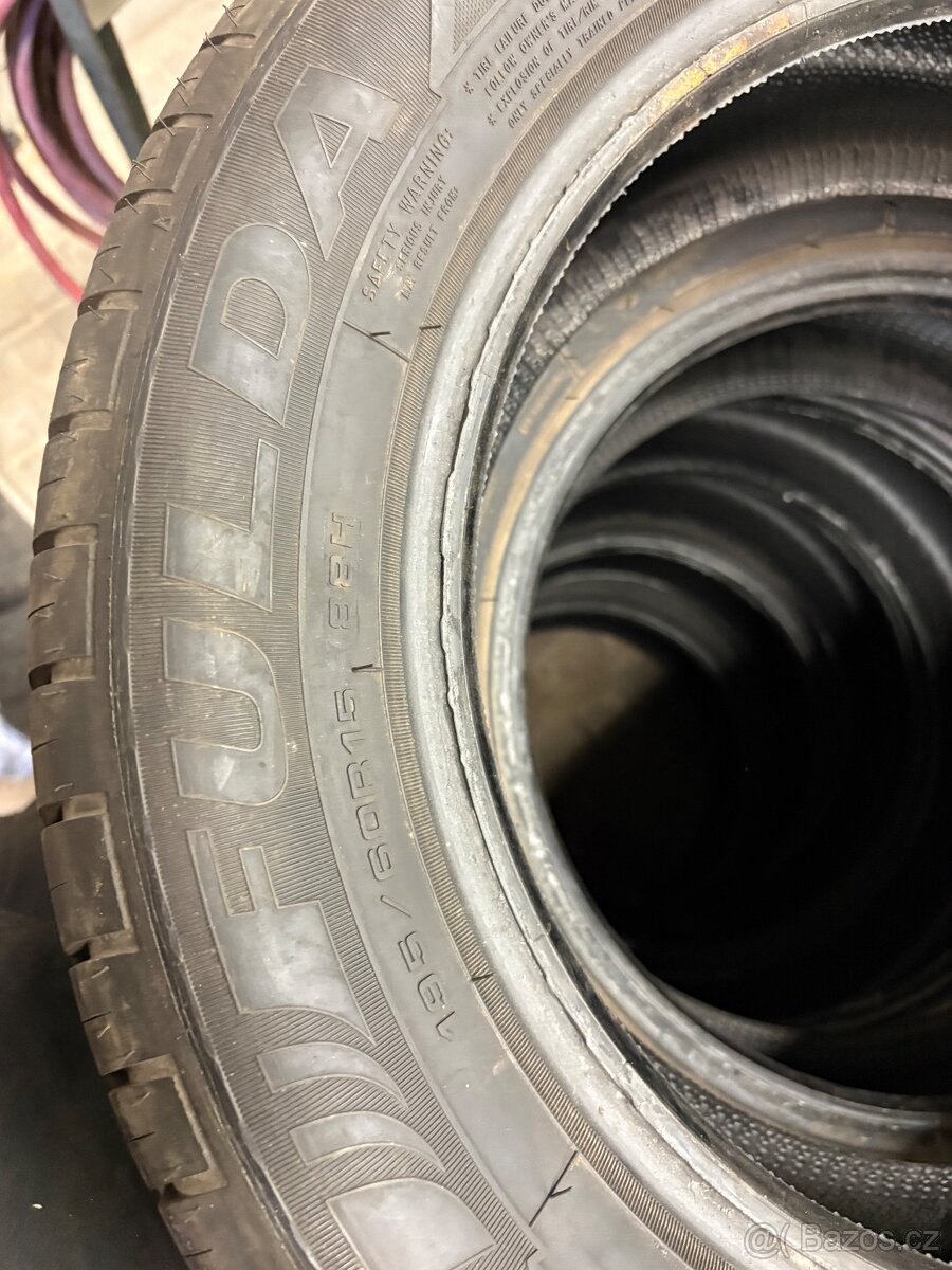 195/60r15 - 4